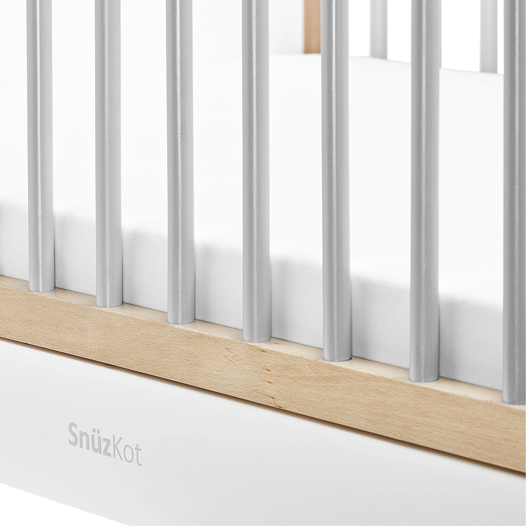 SnüzKot Skandi 3 Piece Nursery Furniture Set - Grey - Image 4