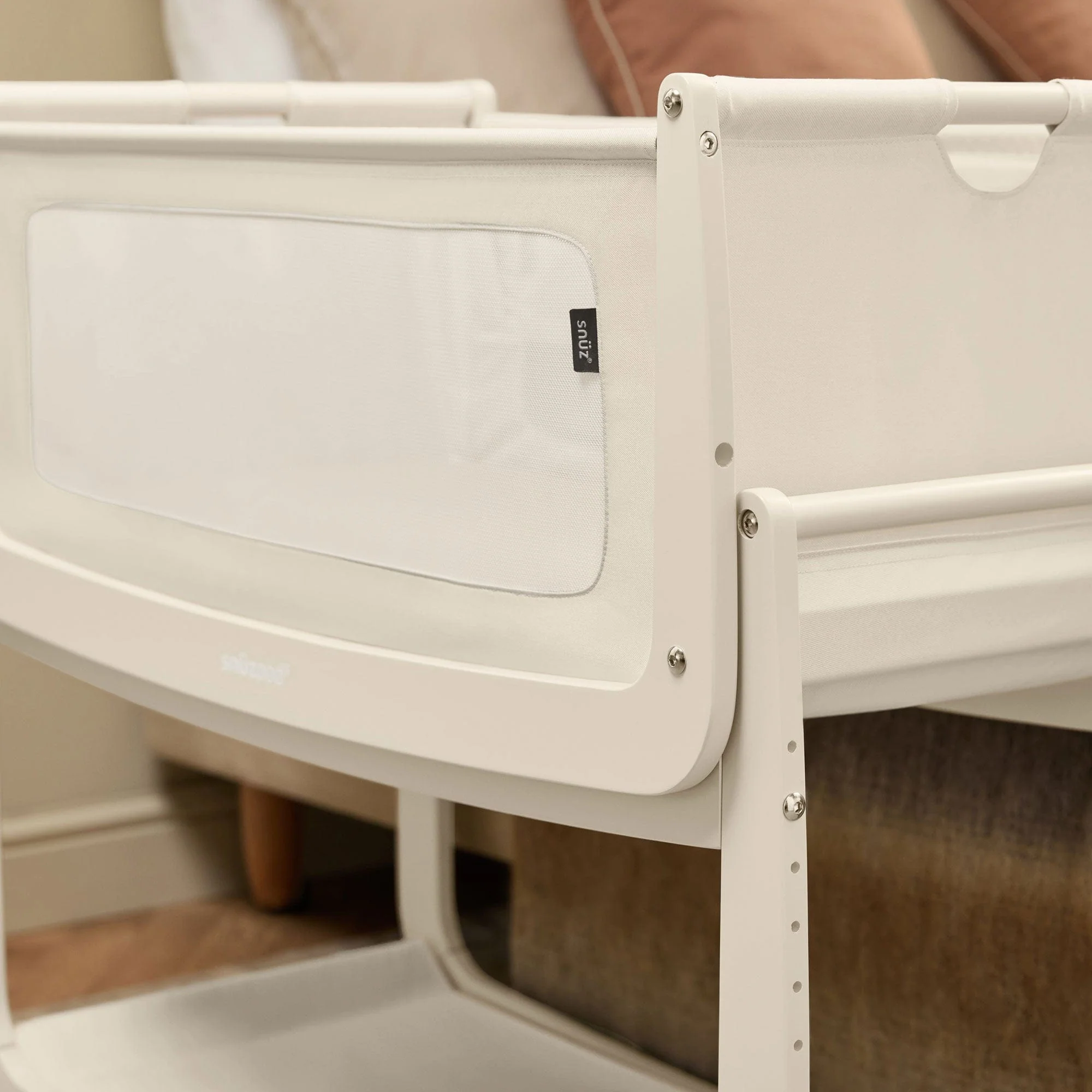 SnüzPod 5 Bedside Crib - Cashmere - Image 7