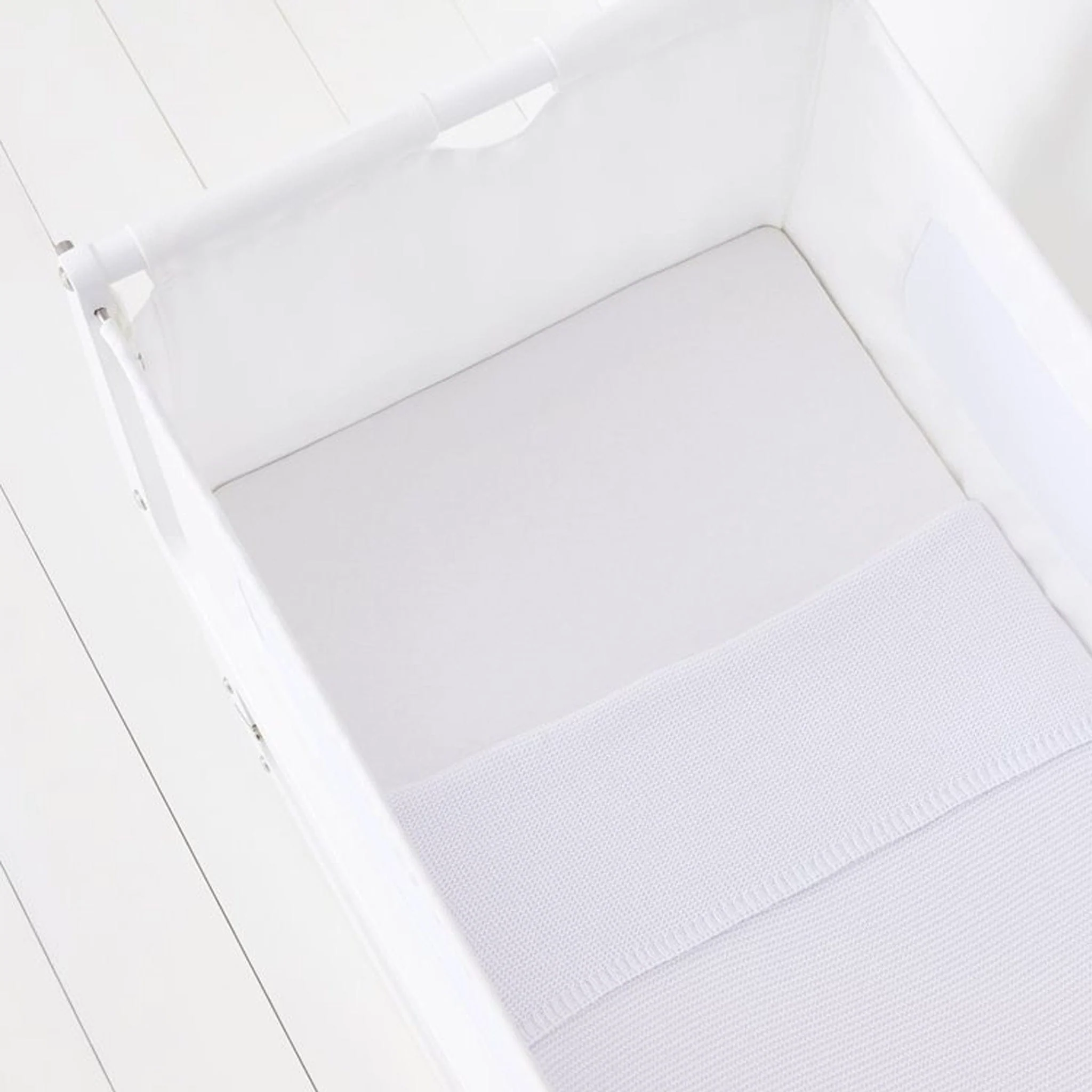 SnüzPod Fitted Crib Sheets 2pk - White - Image 4